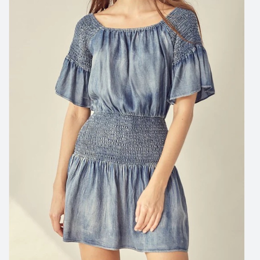 MUSTARD SEED DENIM SMOCK DRESS SIZE MEDIUM